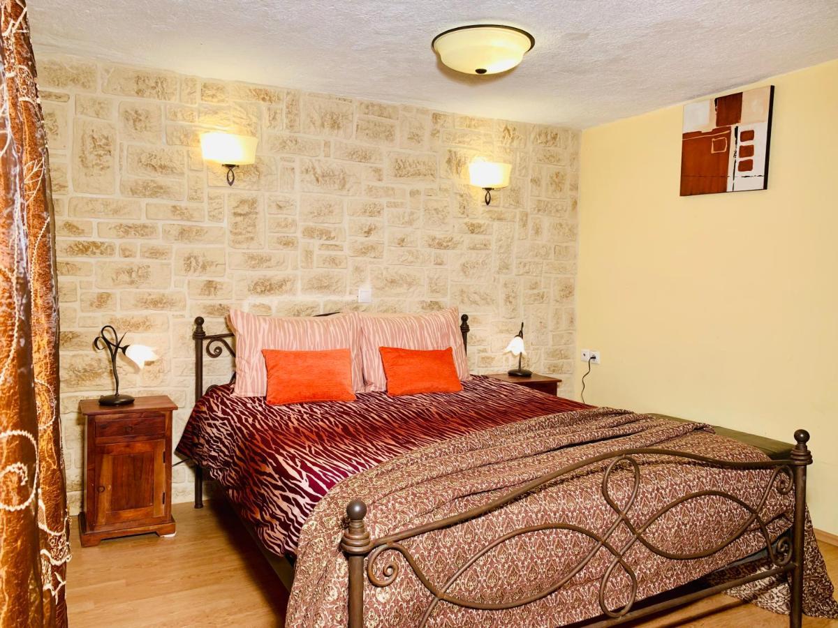 Ermones Odyssesas Bungalow Vátos エクステリア 写真