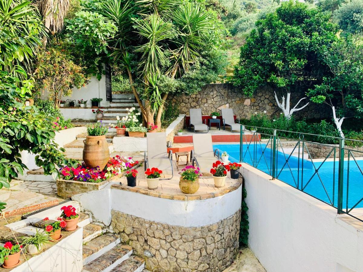 Ermones Odyssesas Bungalow Vátos エクステリア 写真
